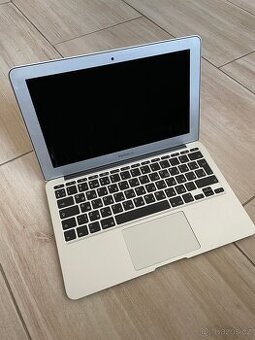 Prodám MacBook Air 11