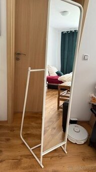 Stojací bílé zrcadlo Ikea - 1