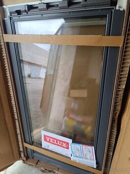 Okno střešní kyvné Velux Standard
