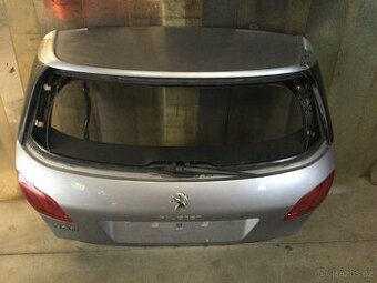 Peugeot 308 - kufr. Dvere. Model 2015 - 1