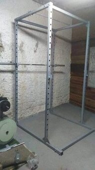 Posilovací klec - 1