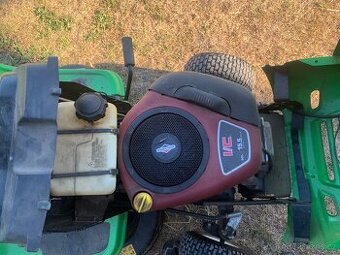 Zahradní traktor