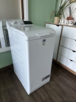 Pračka vrchem plněná Electrolux