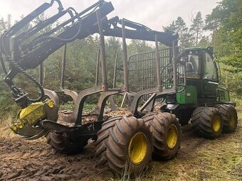 Vyvážecí souprava JOHN DEERE 810E