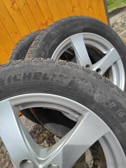 Zimní kola 205/55/R16 na Octavia 3, Golf 7