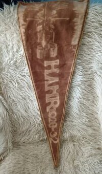 HISTOR. SAMETOVÁ VLAJKA TO HAMR 1928-1932. RARITA. - 1