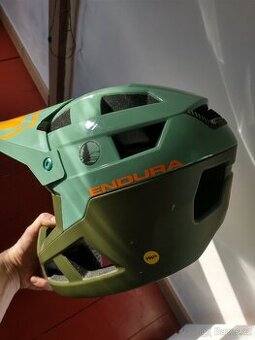 Integrální helma Endura
