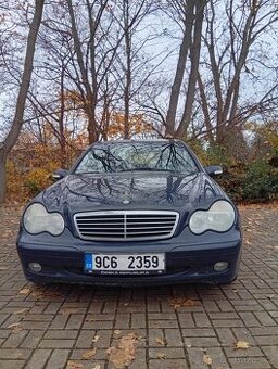 Mercedes-Benz C270