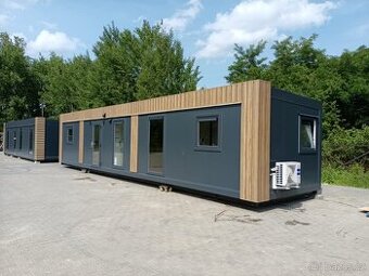 Obytný kontejner 13×3 m – izolovaný, připravený k použití