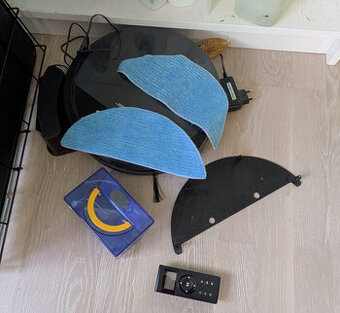 SILVERCREST Robotický vysavač s funkcí vytírání podlah