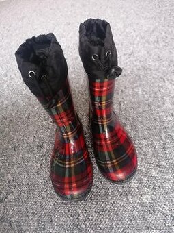 Dětské Holiny zateplené vel. 24