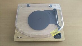 Bluetooth GRAMOFON - ION Air LP Wood