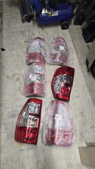 Zadni leve a pravé Svetlo Ford Ranger