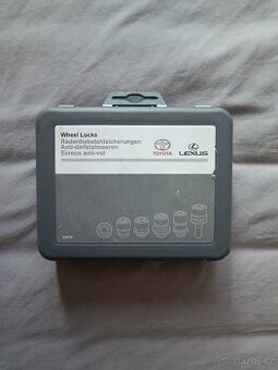 Toyota a Lexus_bezpecnostni matice kol, PW456-00000