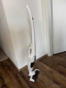 Tyčový vysavač Sencor SVC 7811WH