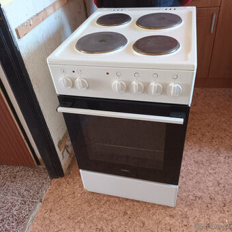 Koupím elektrický plotýnkový sporák,