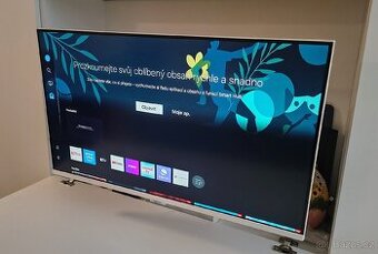 Prodám 4k monitor 32" Samsung M7