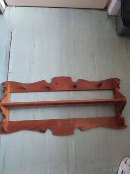 Polička do kuchyně dřevěná