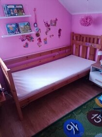 Postel masiv Borovice 180 x 80