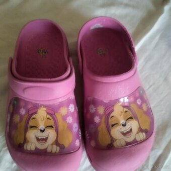 pantofle pro holčičku v.29