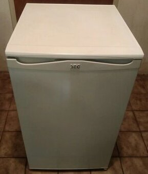 SEG lednička 85cm, nevyužitá, bez mrazáku