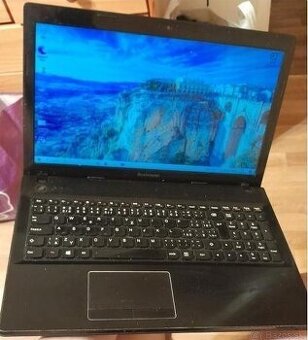 Lenovo G500 /Intel 2.40 GHz /6GB RAM /500GB HDD /DVD /15,6"