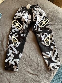 Dětské kalhoty na motorku vel.F34 UK26