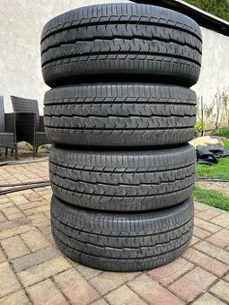 Pneu 235/60 R17C