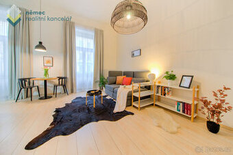 Pronájem, stylový byt 1+kk, 33 m² + balkon 2 m², Praha 1 - N