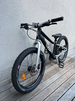 Woom Off 4 (20”) dětské horské kolo