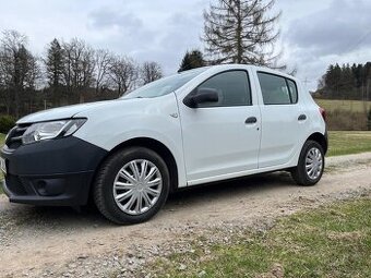 Dacia Sandero 1.2 54KW R.v. 2015 .NOVÁ STK. 2xKlič .