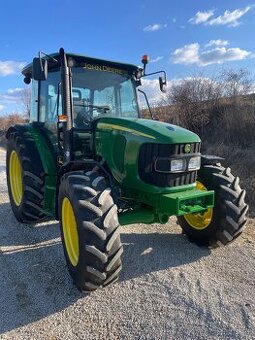 Predám traktor JOHN DEERE 5820