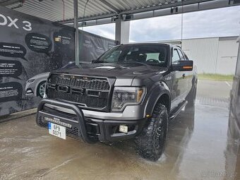 Ford F150 Raptor 5.0 V8