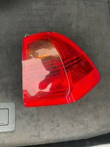 Prodám pravé zadní světlo na BMW E91 před faceliftem