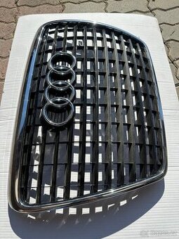 Audi A6 C6 maska