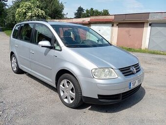VW Touran 1.9 TDI 77kw 7 místní , nová STK