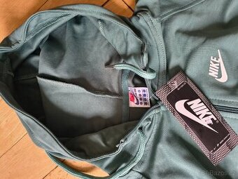 Sportovní souprava Nike