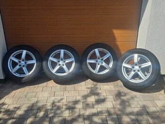 Alutec kola 17 + zimni pneu Nokian 235/55 R17