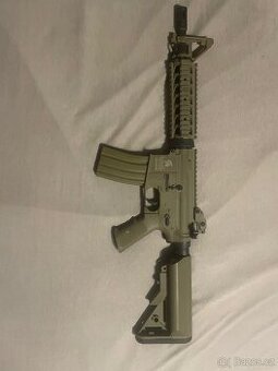 prodam airsoft zbran m4