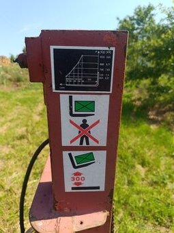 Vysokozdvih za traktor - 1
