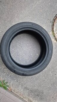 Letni pneu 255/45R20 101T