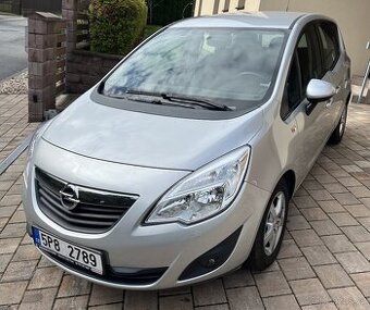 Opel Meriva 1.4 benzin stříbrná metalíza