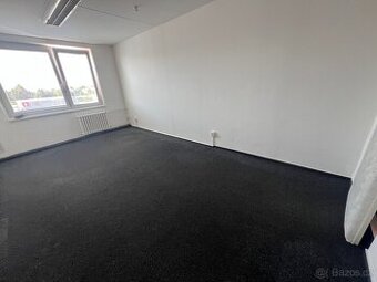 Pronájem 1 kanceláře 19.5 m2 - 1