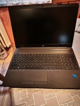 HP 250 G9 15,6 i5 8GB 512GB W11H Gray