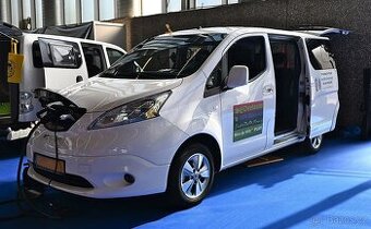 Koupím Nissan e-NV200 nebo podobné (se závadou)