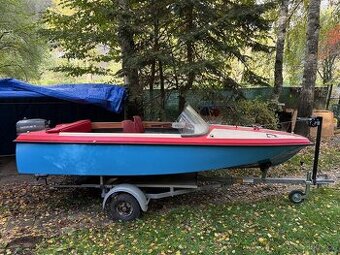 Prodám motorový člun