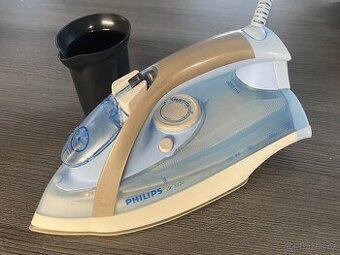 Napařovací žehlička Philips GC3320