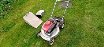 Benzínová sekačka Honda s pojezdem