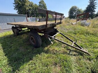 Vlek, přívěs za traktor 7t bez SPZ a torza na díly 3t,5t.