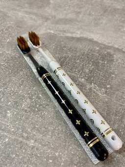 Luxusní zubní kartáčky – elegantní design